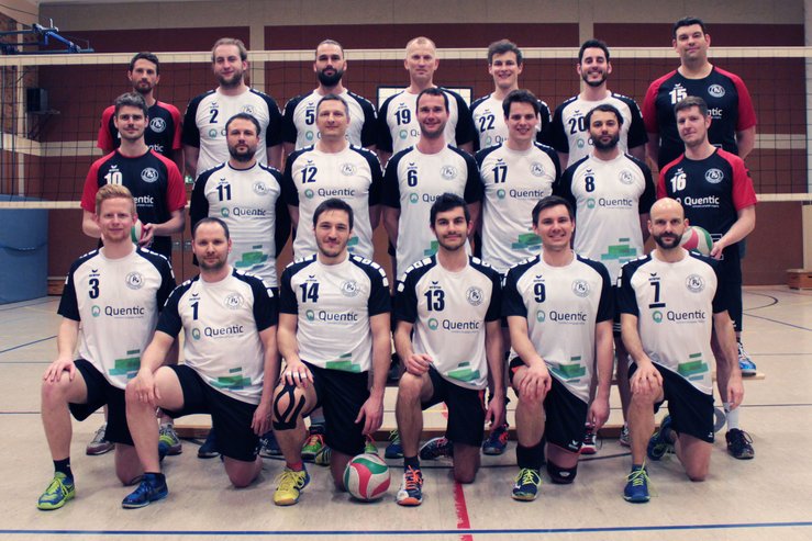 Quentic stattet Volleyballteam mit Trikots aus